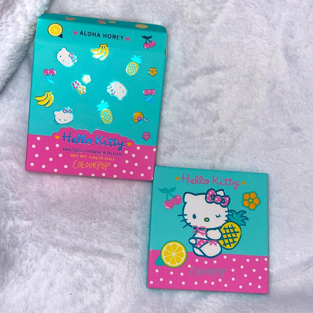 Pressed powder blush